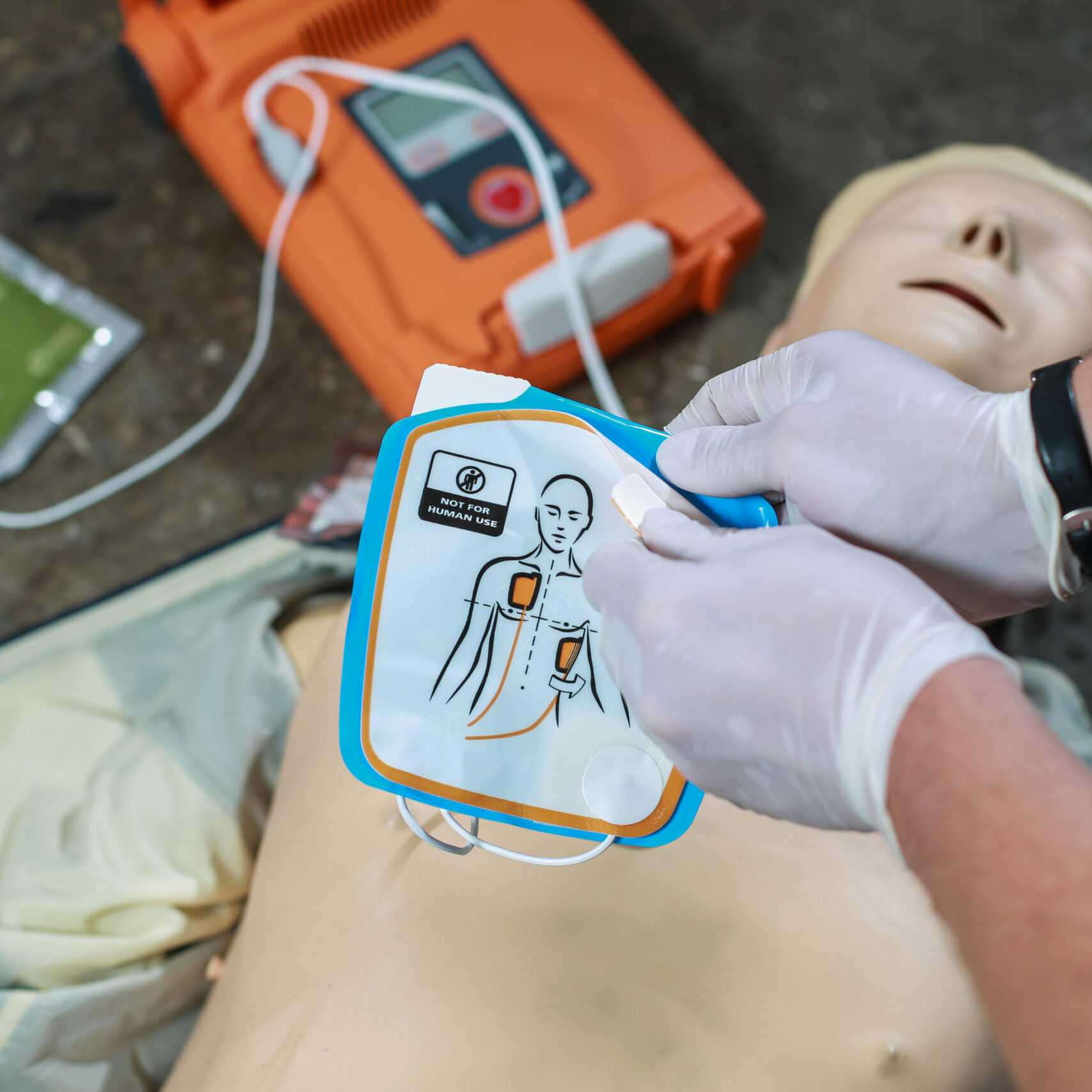 The use of an automatic external defibrillator in conducting a basic cardiopulmonary resuscitation to the victim on the street